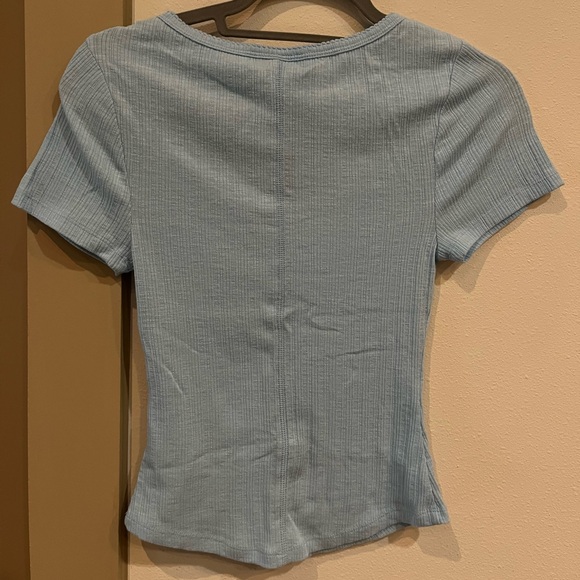 Light blue fitted tshirt - Picture 2 of 4